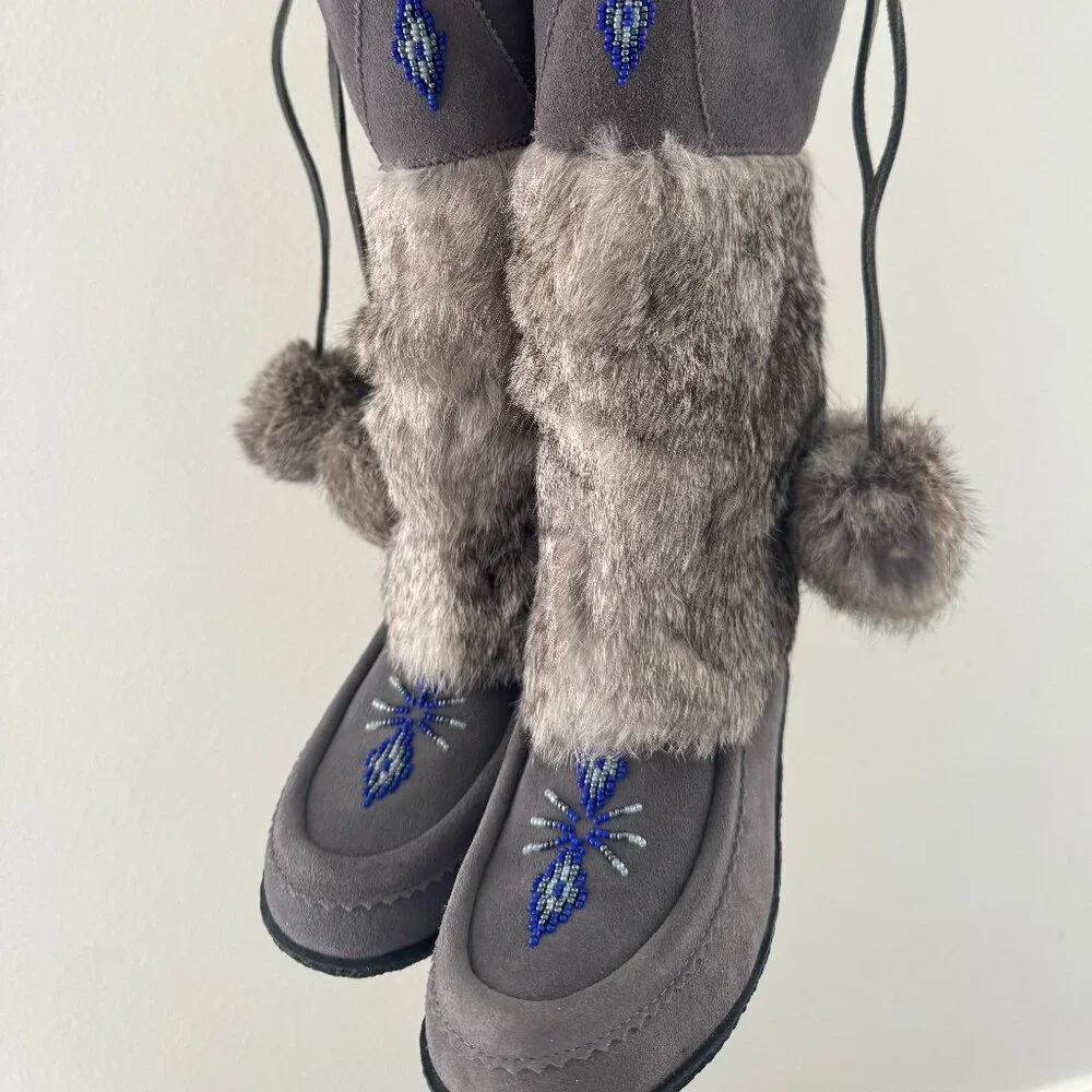 MUKS Beaded Real Fur Mukluks Boots Size 8‎ NEW Grey Alaska Style